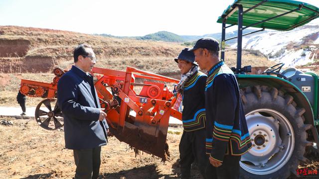 我当代表委员这五年丨耿福能：见证凉山巨变，发展中药材种植助力乡村振兴