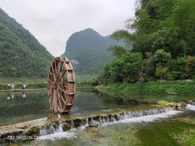 跟着黑豆去广西_靖西鹅泉